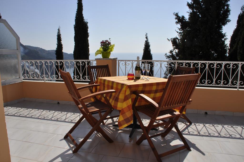 Stella'S Apartments Agios Gordios  Buitenkant foto