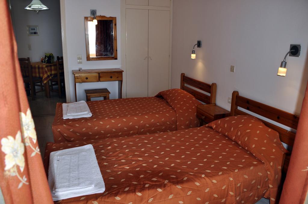 Stella'S Apartments Agios Gordios  Buitenkant foto